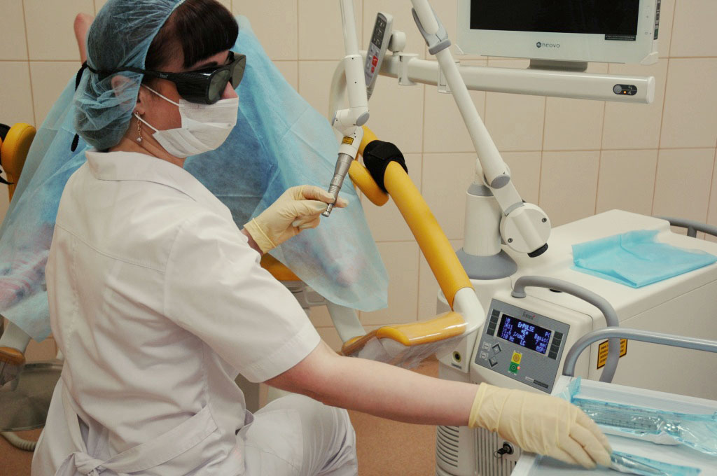 Взятие биопсии шейки матки методом радиохирургии