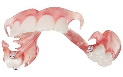 Протезы Valplast в клинике ЦЭЛТ в Москве