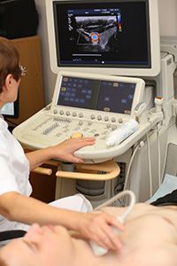 УЗИ проходимости маточных труб в клинике ЦЭЛТ в Москве