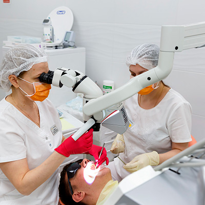 Механическая и медикаментозная обработка каналов (1 канал) в клинике ЦЭЛТ в Москве